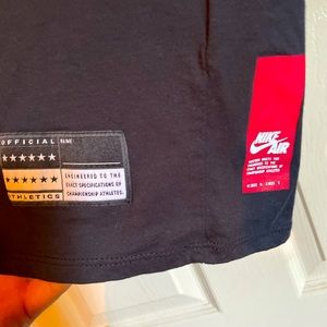 Men’s Nike graphic t